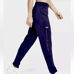 Under Armour Women's Coldgear Purple Joggers Size Small